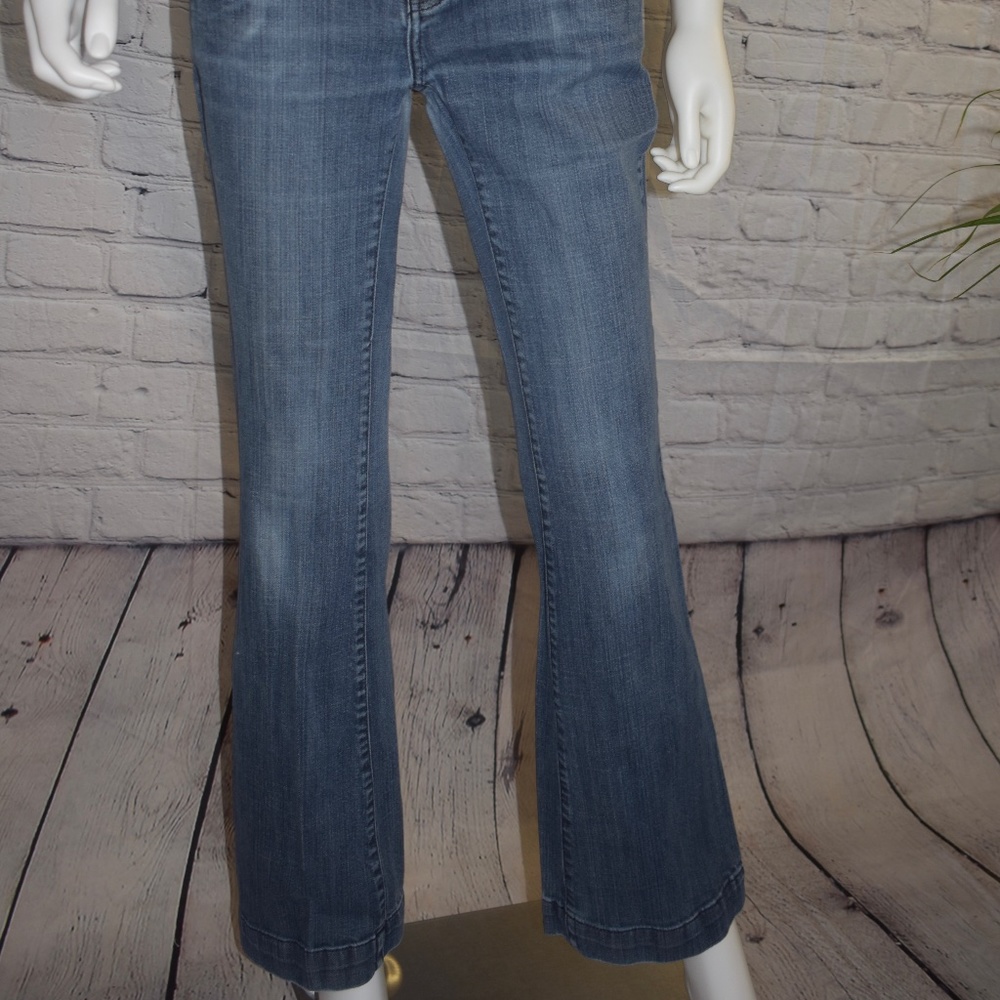 a. n. a Jeans